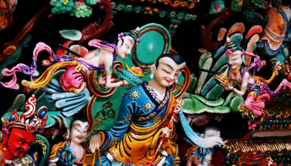Majestic Qinghai · Folk Customs Edition: The Thousand-Year Bloom of Ta'er Monastery's Butter Lamp Festival