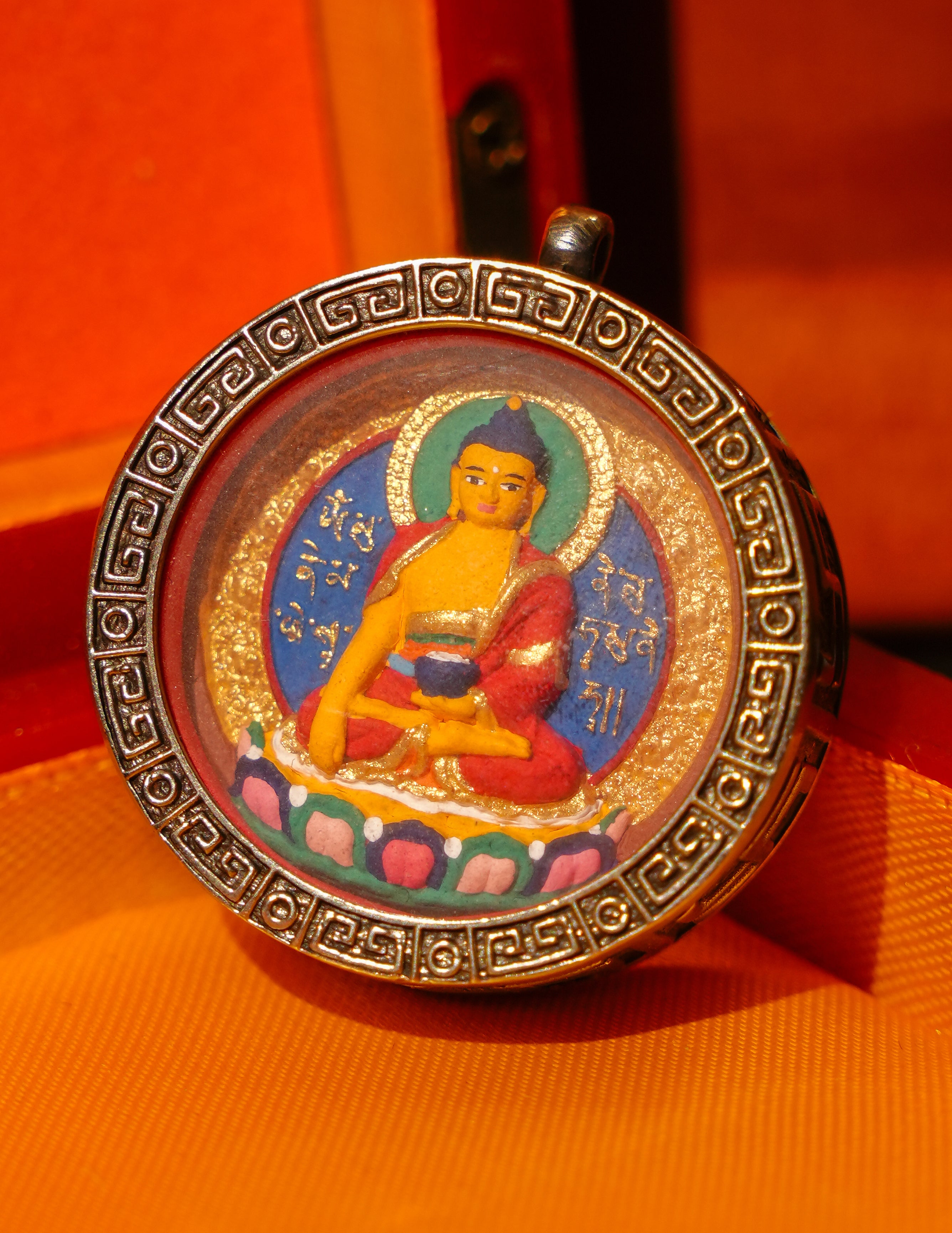 Shakyamuni Buddha Tsatsa Pendant/ Locket/ Necklace/ Portable/ Gau BOX/ Carry-on/ Travel Friendly
