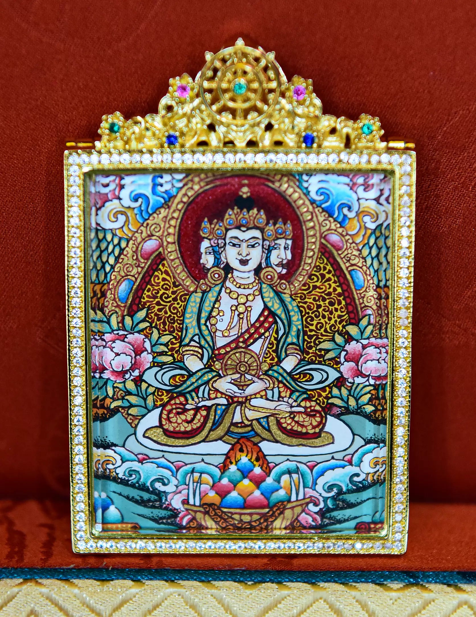 Mahavairocana Buddha thangka Pendant/ Locket/ Necklace/ Portable/ GauBOX/ Buddha amulet/ Carry-on/ Travel friendly